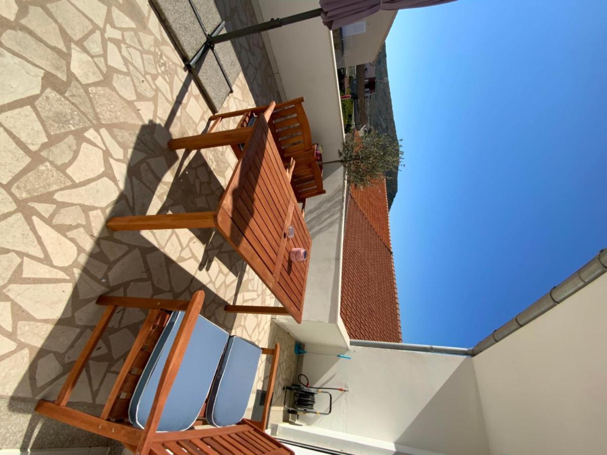 Apartments Leonardo Primošten Exterior foto